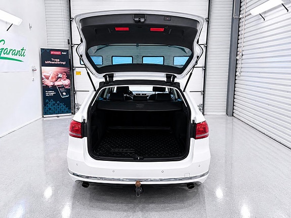 Volkswagen Passat 7 of 13