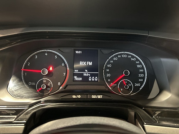 Volkswagen Polo 17 of 19