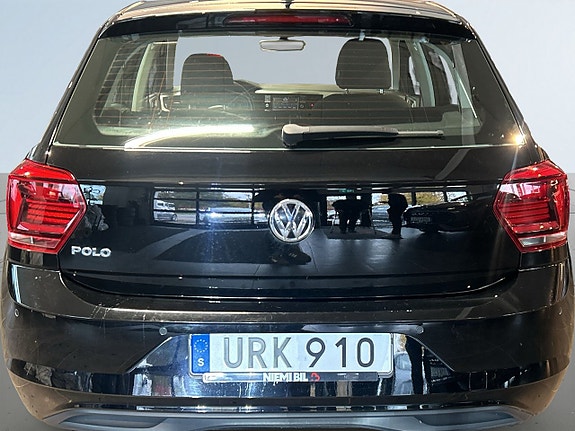 Volkswagen Polo 12 of 19
