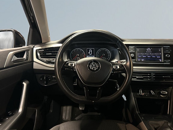 Volkswagen Polo 9 of 19