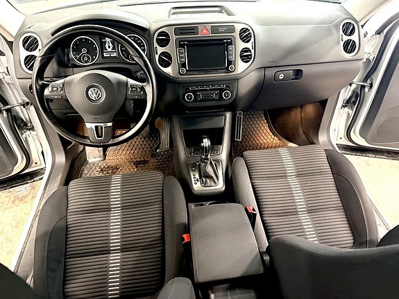 Volkswagen Tiguan 8 of 12