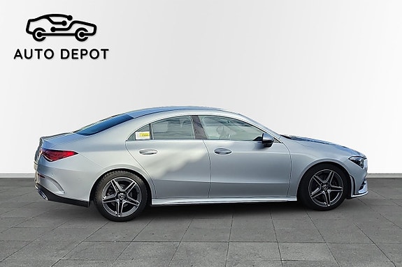Mercedes-Benz CLA200 3 of 9