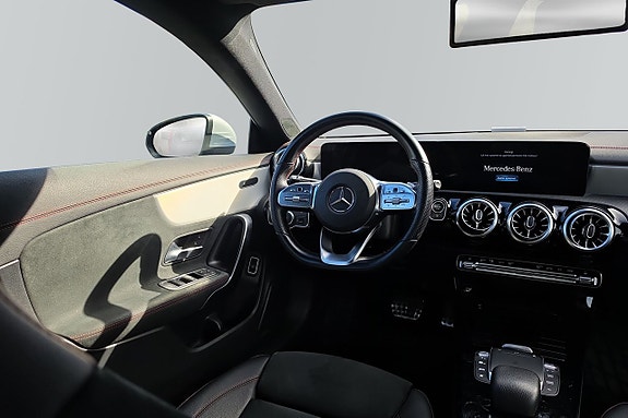 Mercedes-Benz CLA200 9 of 9