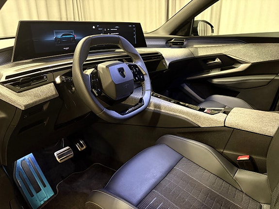 Peugeot 3008 8 of 17