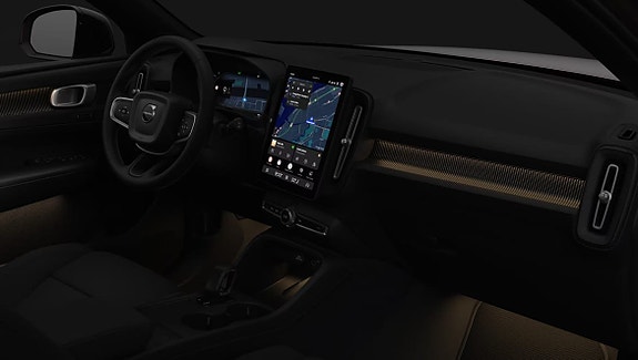 Volvo EX40 13 of 16