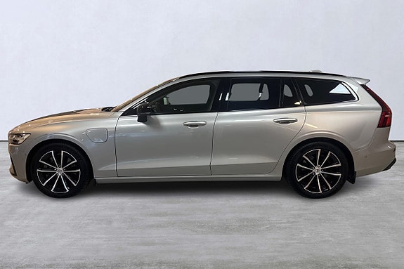 Volvo V60 2 of 13