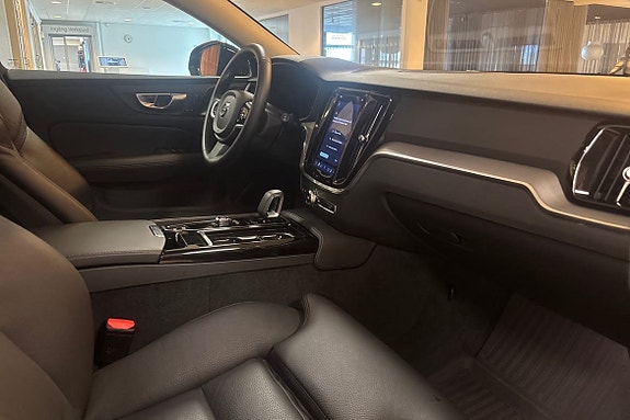 Volvo V60 12 of 13