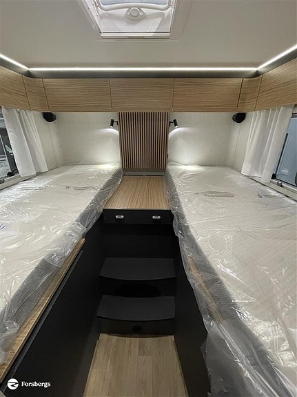 Pilote P740 FGJ EVIDENCÈ // 200W Solcell / 200AH Litiumbatteri / Kompressork 14 of 17