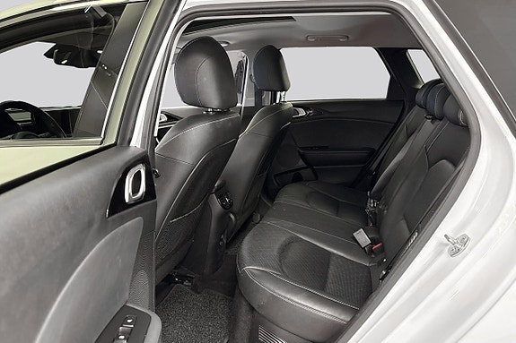 Kia Ceed 9 of 14
