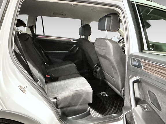Volkswagen Tiguan Allspace 5 of 6