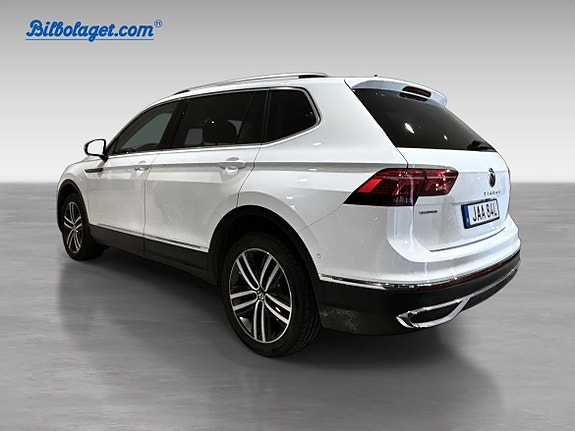 Volkswagen Tiguan Allspace 3 of 6