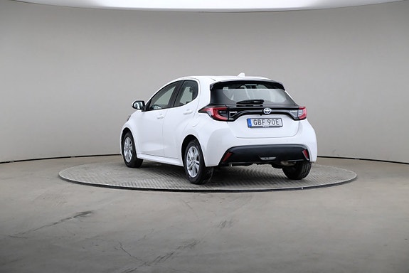 Toyota Yaris 2 of 21