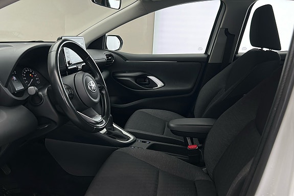 Toyota Yaris 10 of 21