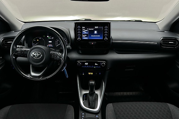 Toyota Yaris 6 of 21