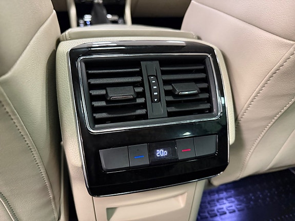 Skoda Superb 11 of 22