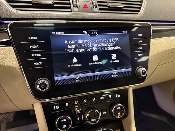 Skoda Superb 18 of 22