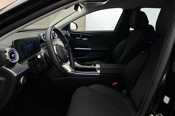 Mercedes-Benz C300 10 of 25