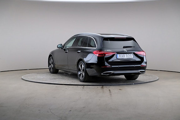 Mercedes-Benz C300 2 of 25