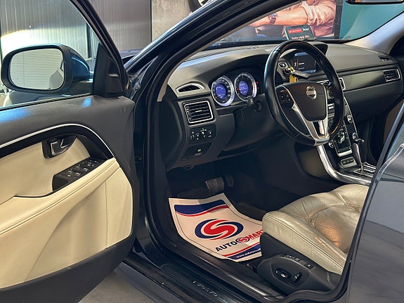 Volvo V70 9 of 30