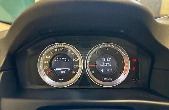 Volvo V70 19 of 30