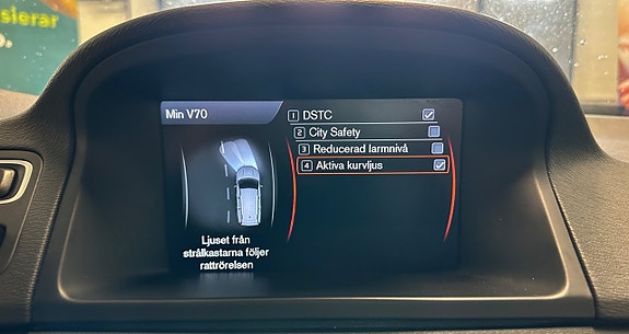 Volvo V70 27 of 30
