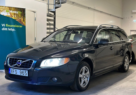 Volvo V70 4 of 30