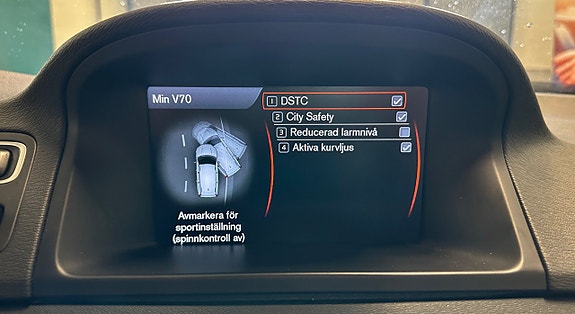 Volvo V70 25 of 30