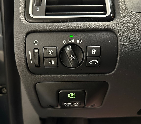 Volvo V70 23 of 30