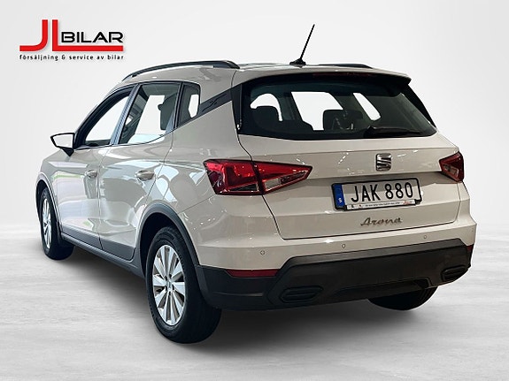 Seat Arona 5 of 11