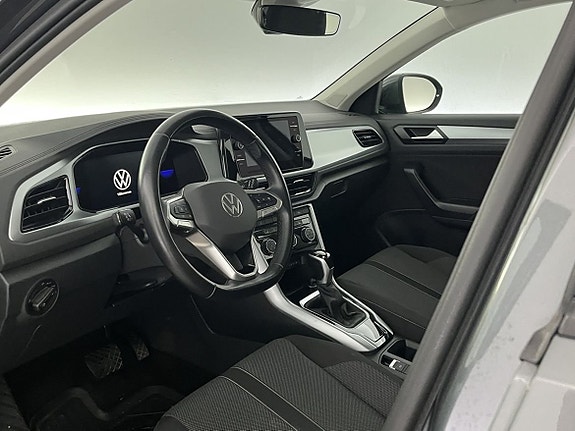 Volkswagen T-Roc 13 of 21