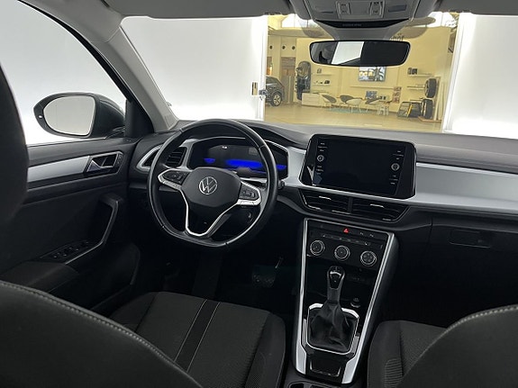 Volkswagen T-Roc 5 of 21