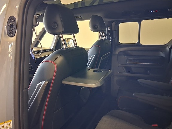 Volkswagen ID. Buzz 9 of 18