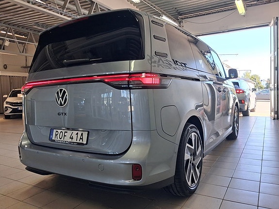 Volkswagen ID. Buzz 5 of 18