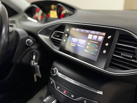 Peugeot 308 16 of 17