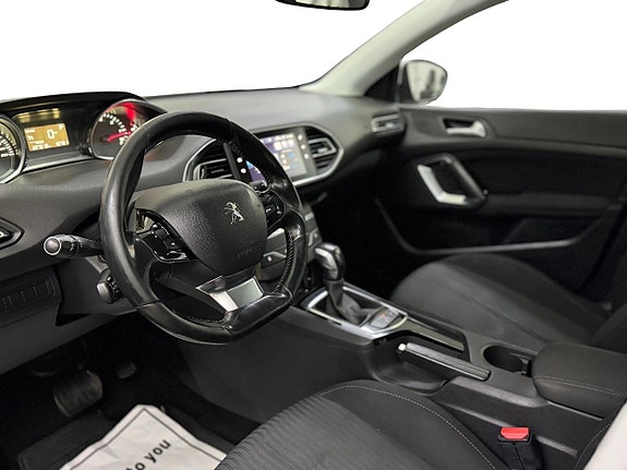 Peugeot 308 10 of 17