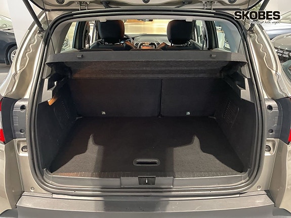 Renault Captur 15 of 16
