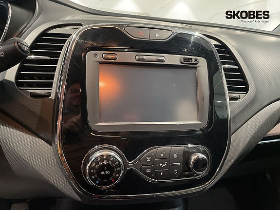 Renault Captur 13 of 16