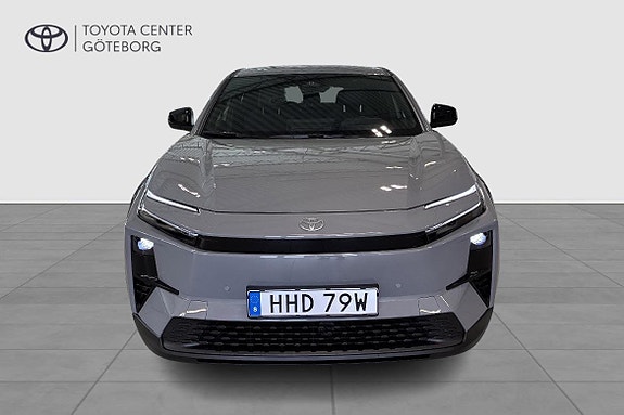Toyota C-HR 7 of 12