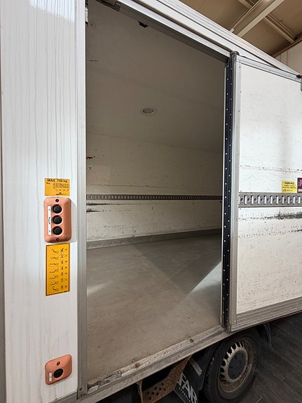 Mercedes-Benz Sprinter 316 9 of 13