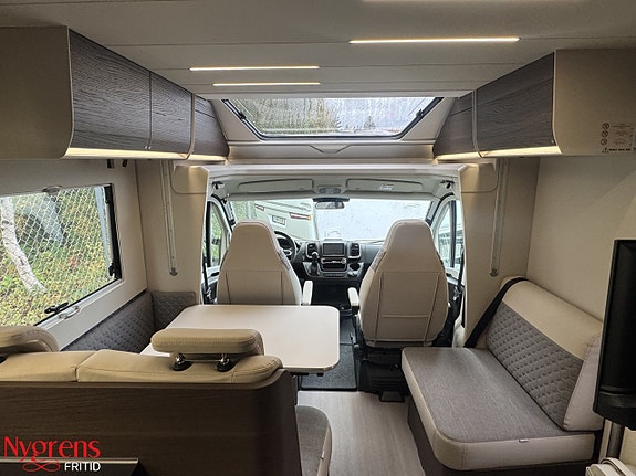 Adria MATRIX Supreme 670 SL Alde 180 hk 11 of 21