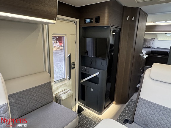 Adria MATRIX Supreme 670 SL Alde 180 hk 9 of 21