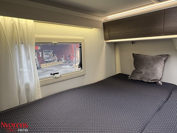 Adria MATRIX Supreme 670 SL Alde 180 hk 17 of 21