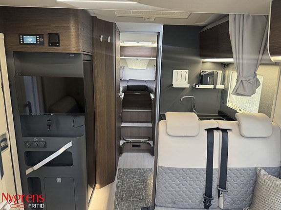 Adria MATRIX Supreme 670 SL Alde 180 hk 10 of 21