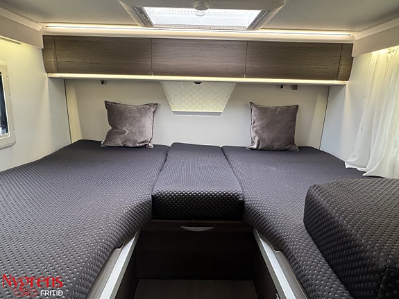 Adria MATRIX Supreme 670 SL Alde 180 hk 16 of 21