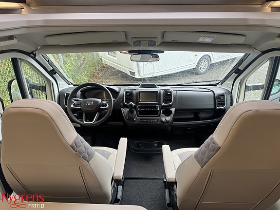 Adria MATRIX Supreme 670 SL Alde 180 hk 6 of 21