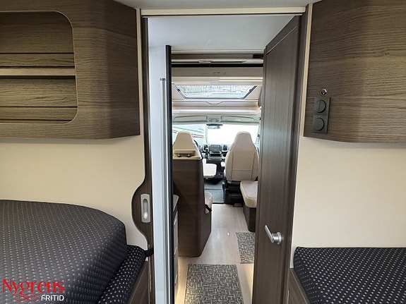 Adria MATRIX Supreme 670 SL Alde 180 hk 18 of 21