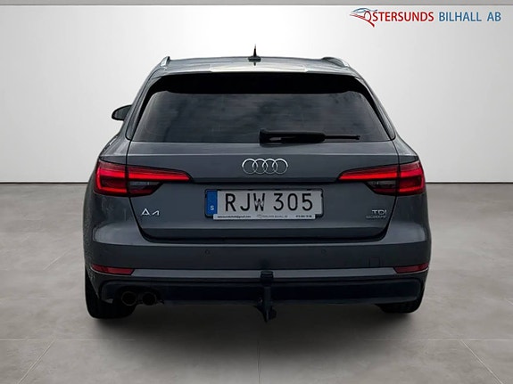 Audi A4 5 of 11