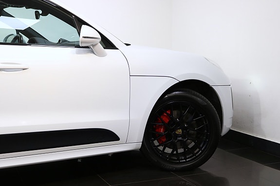 Porsche Macan GTS 26 of 27