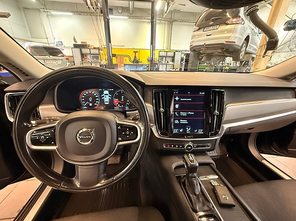 Volvo V90 5 of 8