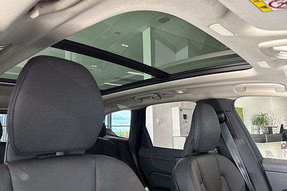 Volvo XC60 18 of 26